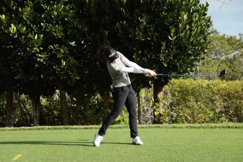 仲宗根澄香のドライバースイング