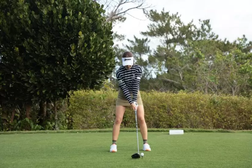 岸部桃子のドライバースイング