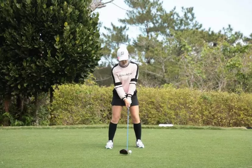 高橋彩華のドライバースイング