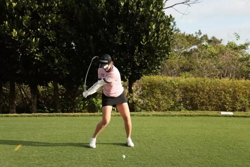 植竹希望のドライバースイング