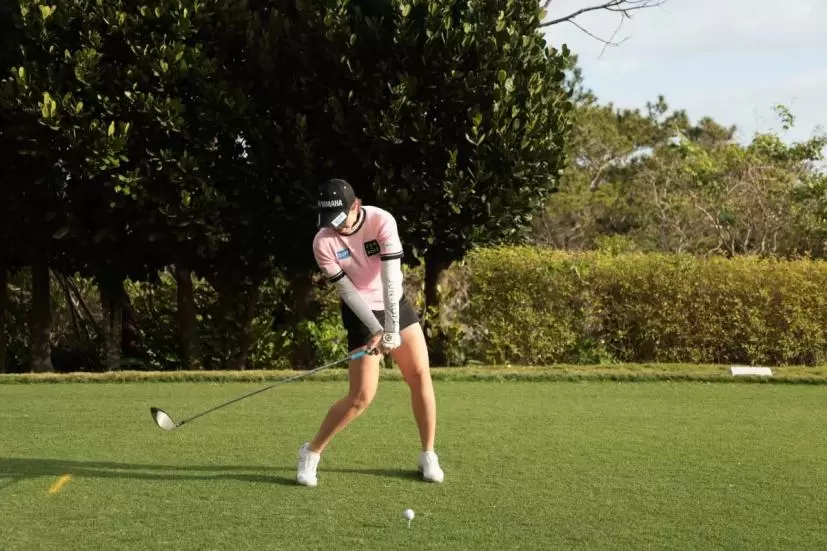 植竹希望のドライバースイング