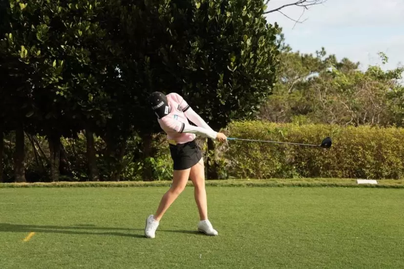 植竹希望のドライバースイング