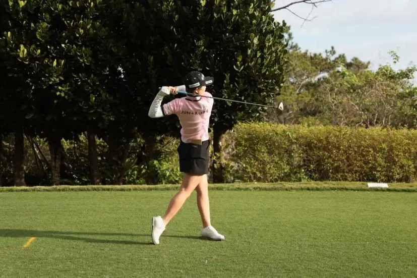 植竹希望のドライバースイング