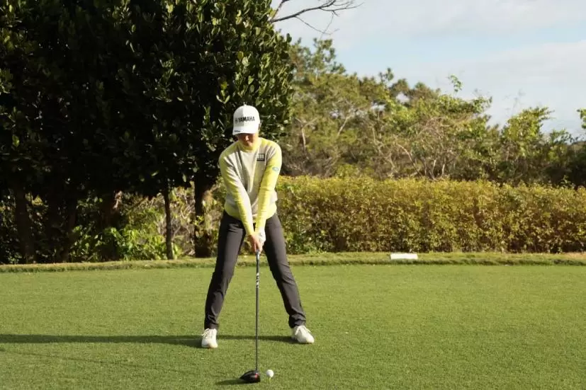 神谷そらのドライバースイング