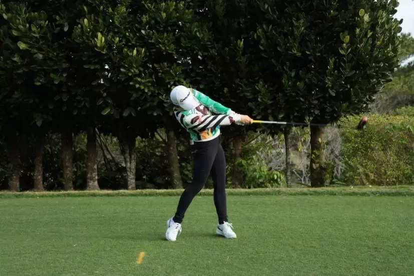 泉田琴菜のドライバースイング