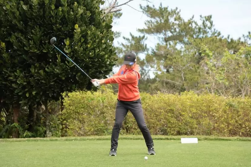藤本麻子のドライバースイング