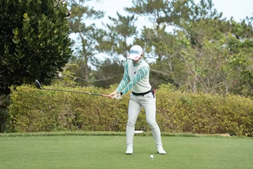 蛭田みな美のドライバースイング