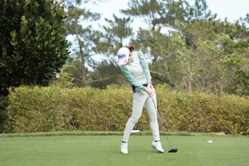 蛭田みな美のドライバースイング