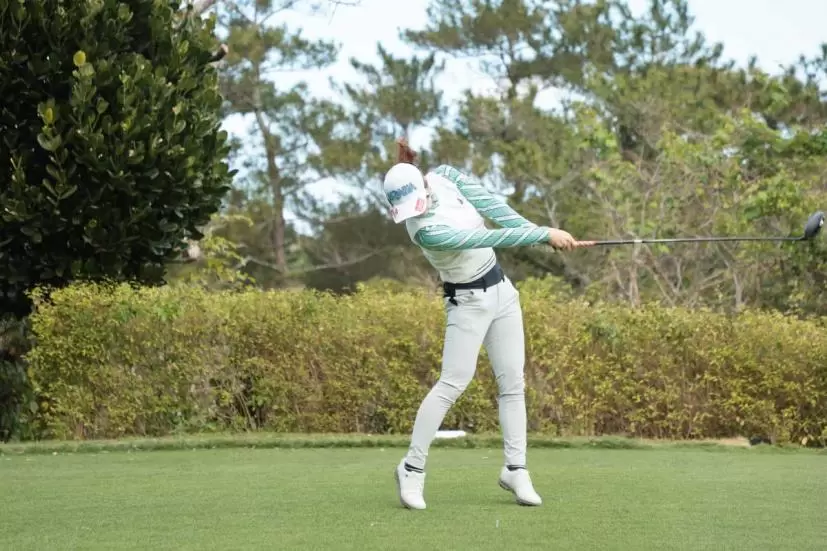 蛭田みな美のドライバースイング