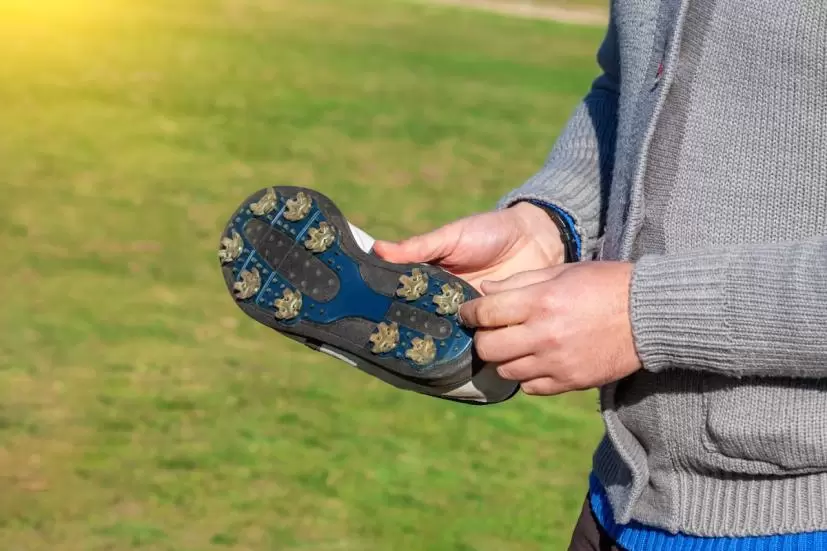 ゴルフシューズ