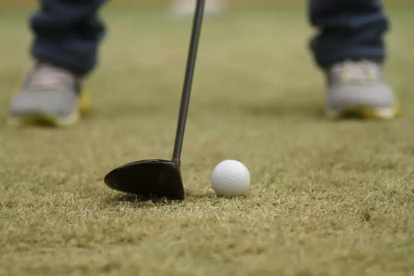 ゴルフ場,ティーショット