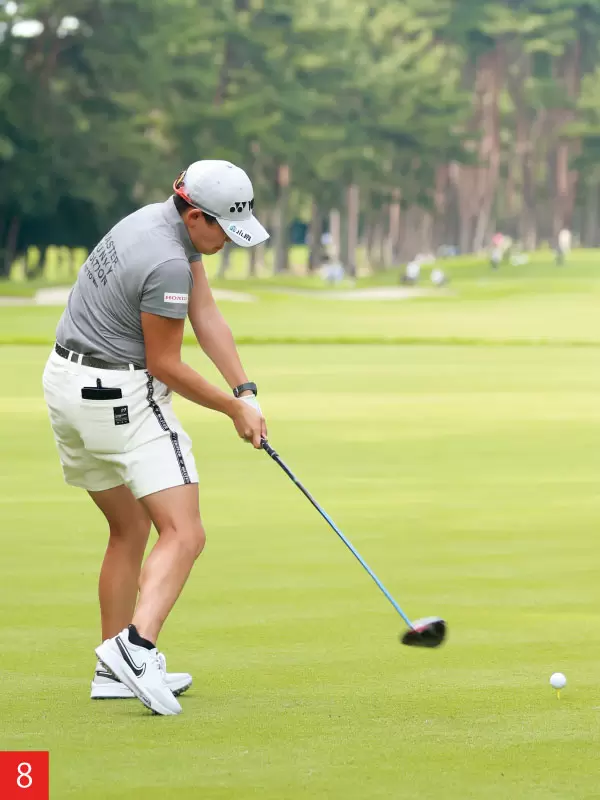 岩井明愛のスイング