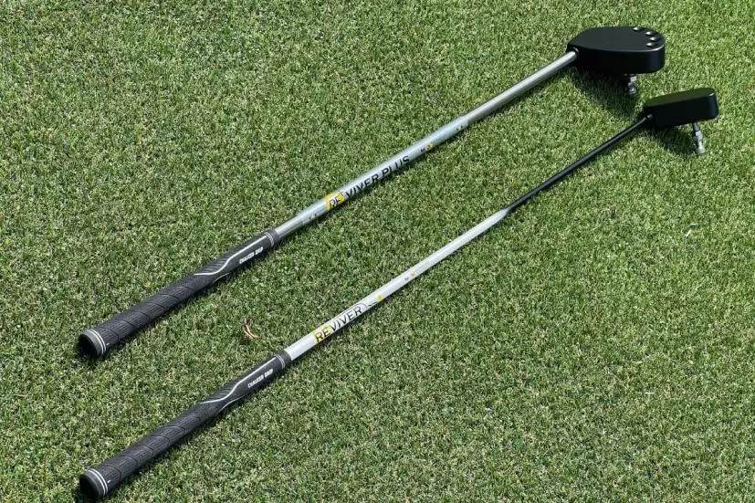 長いほうがリバイバー、短いほうがリバイバープラス。