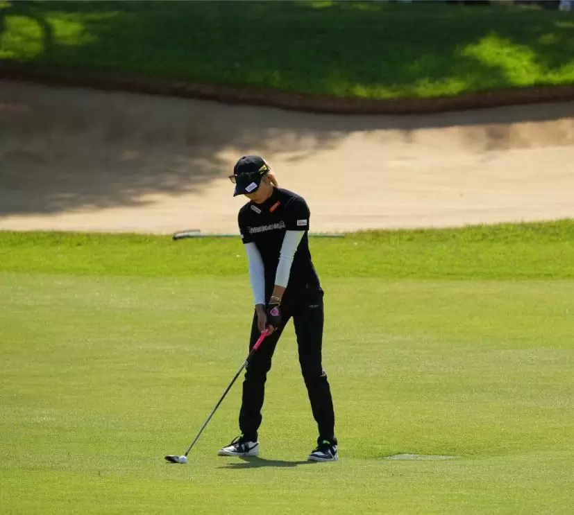 金田久美子のフェアウェイウッドスイング