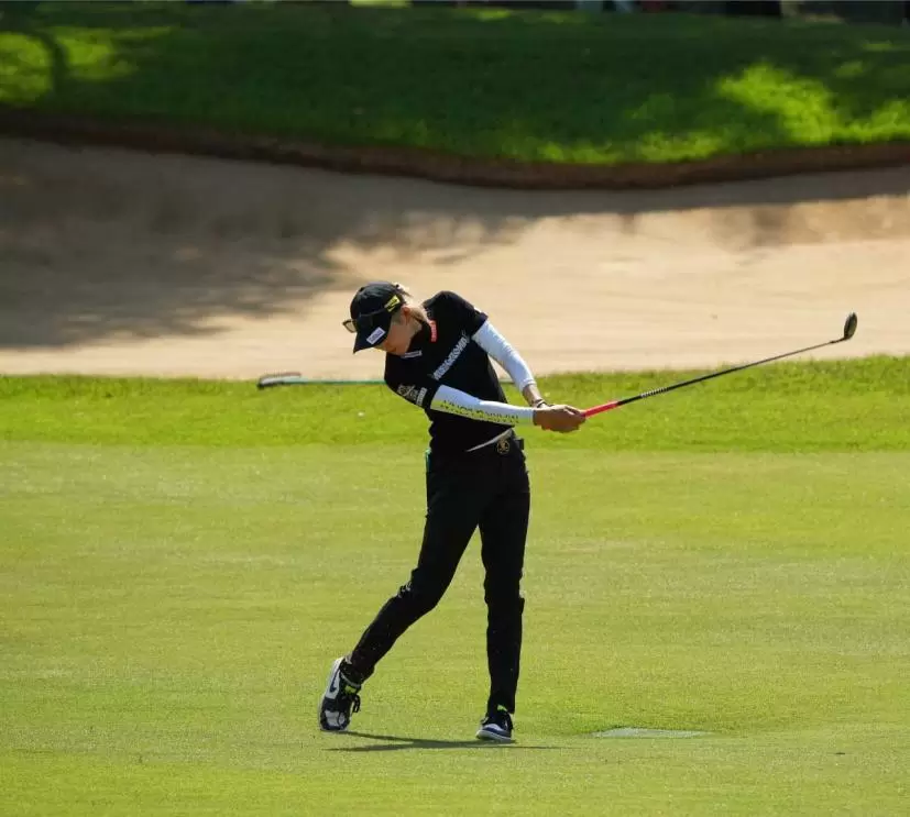 金田久美子のフェアウェイウッドスイング