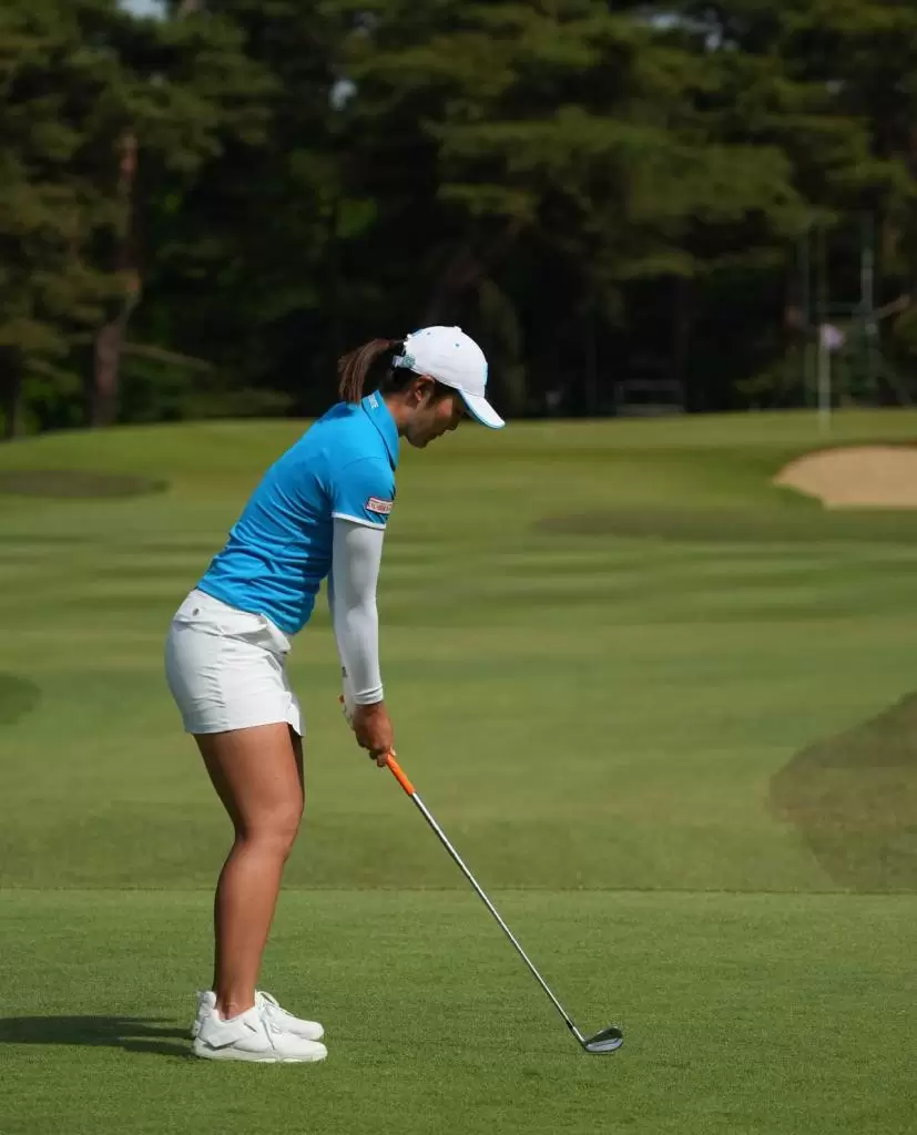 渡邉彩香のアイアンスイング