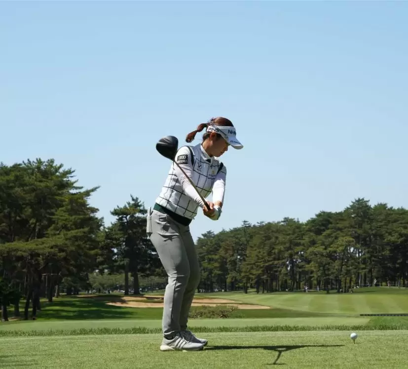 パク・ミンジのドライバースイング