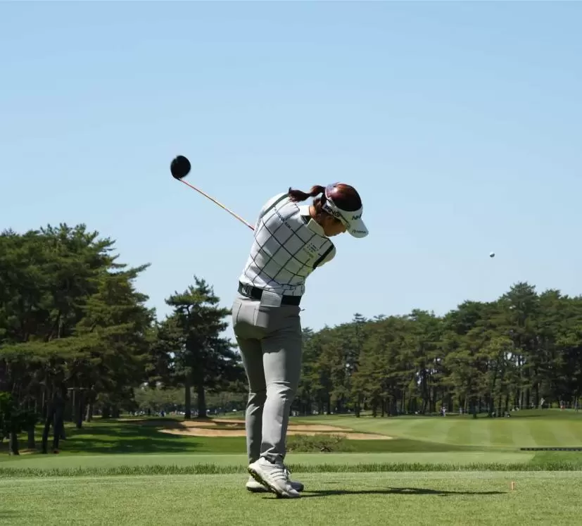 パク・ミンジのドライバースイング