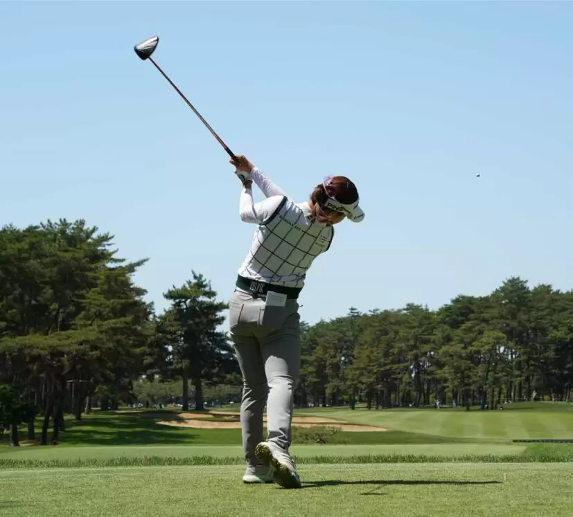 パク・ミンジのドライバースイング