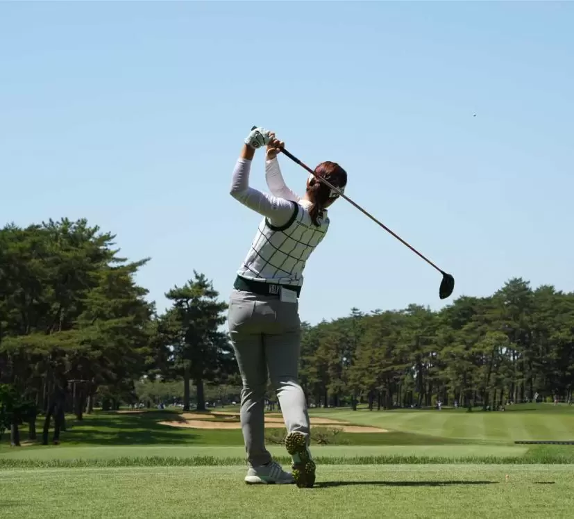 パク・ミンジのドライバースイング