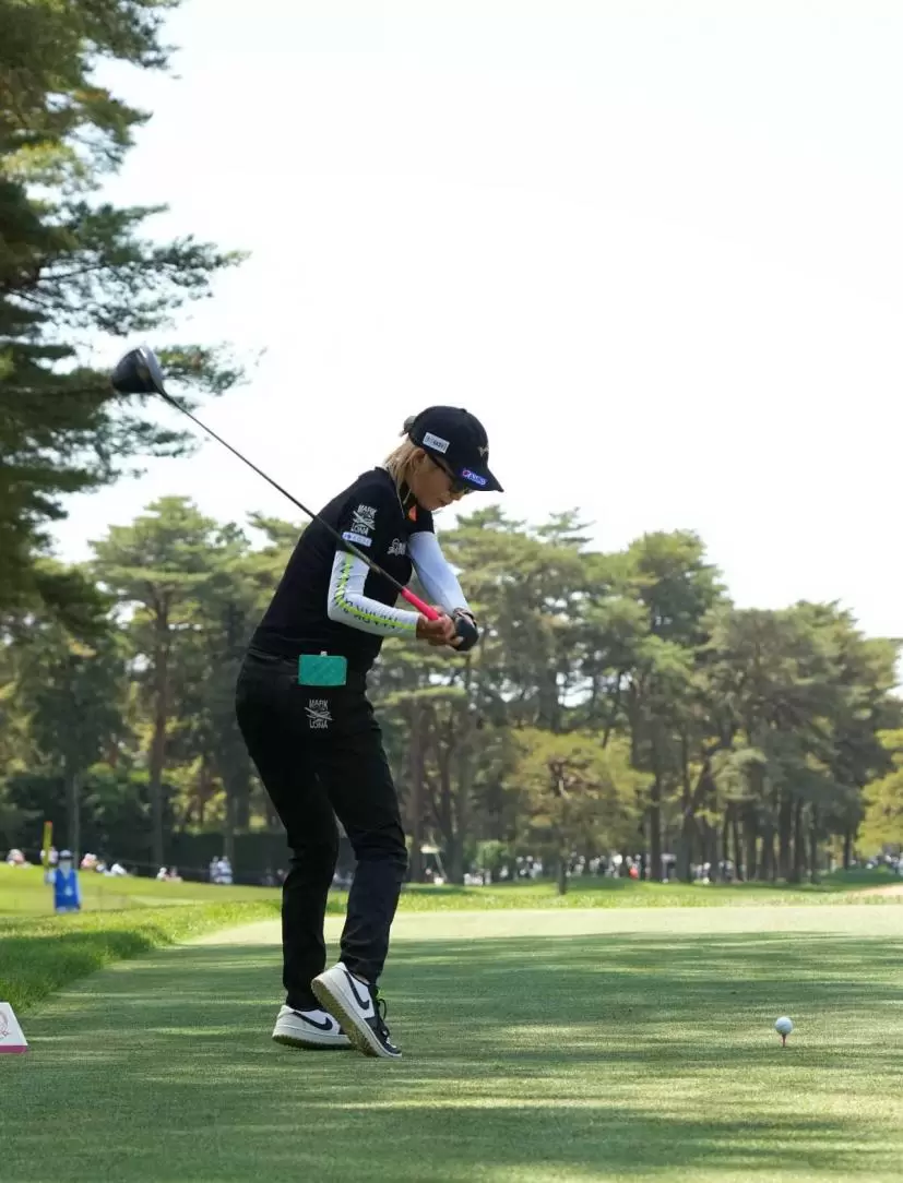 金田久美子のドライバースイング