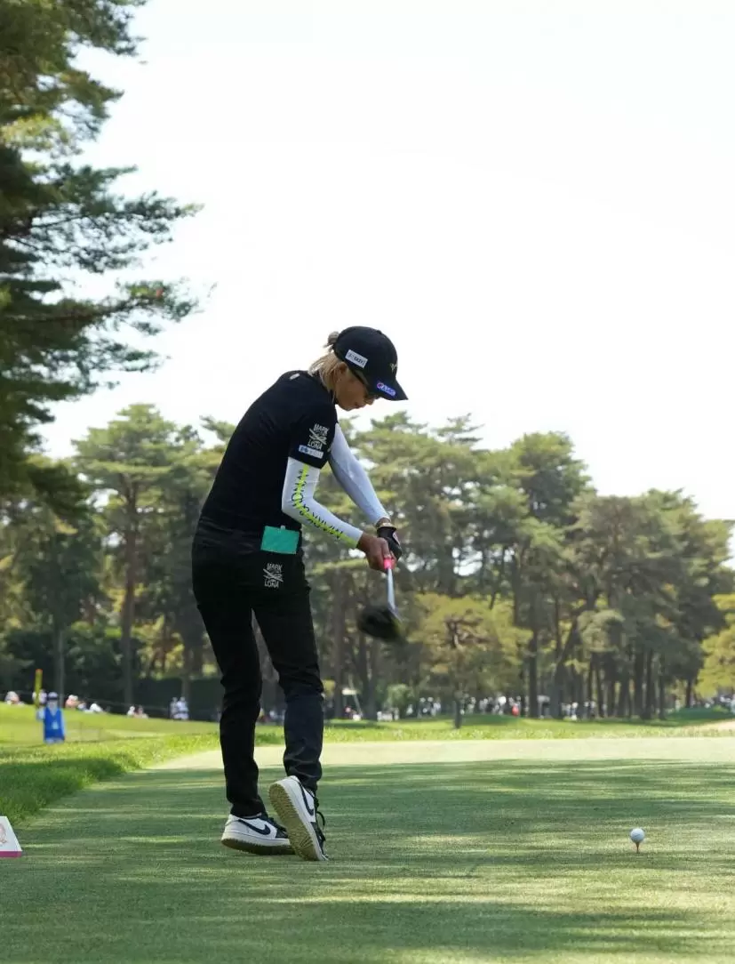 金田久美子のドライバースイング