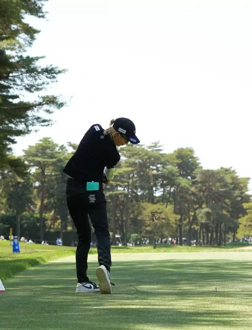 金田久美子のドライバースイング