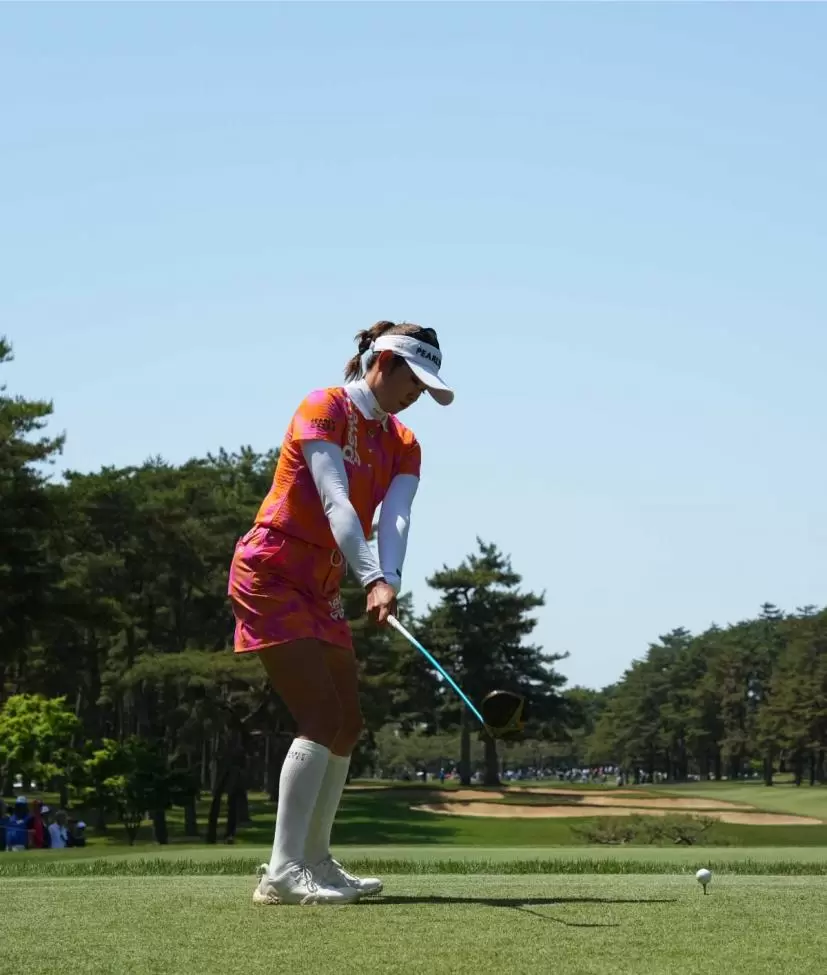 原英莉花のドライバースイング