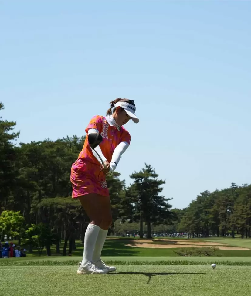 原英莉花のドライバースイング