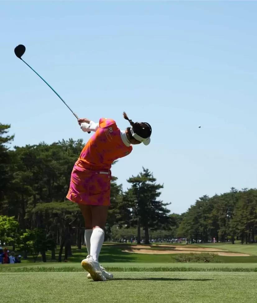 原英莉花のドライバースイング