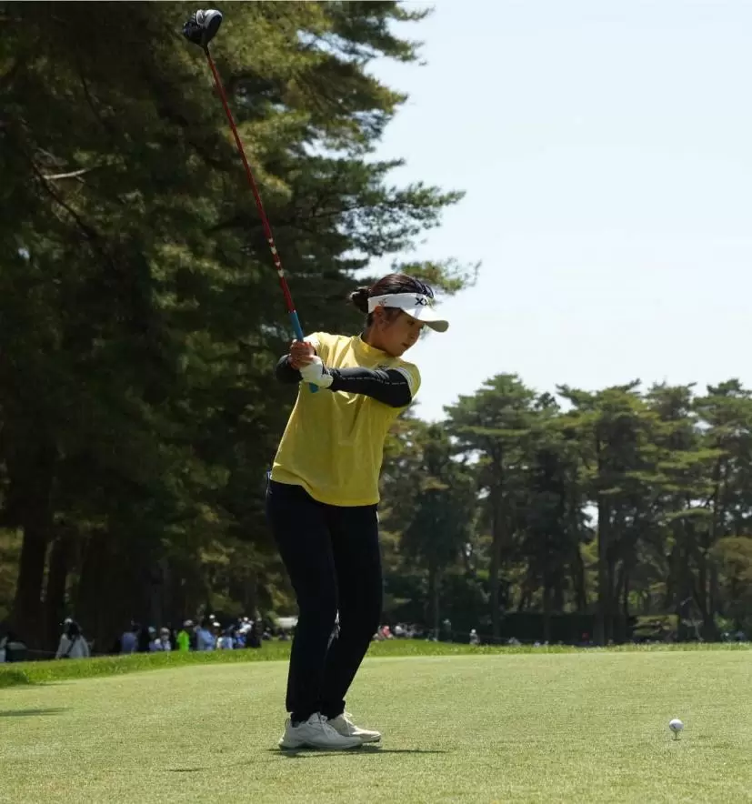 青木瀬令奈のドライバースイング