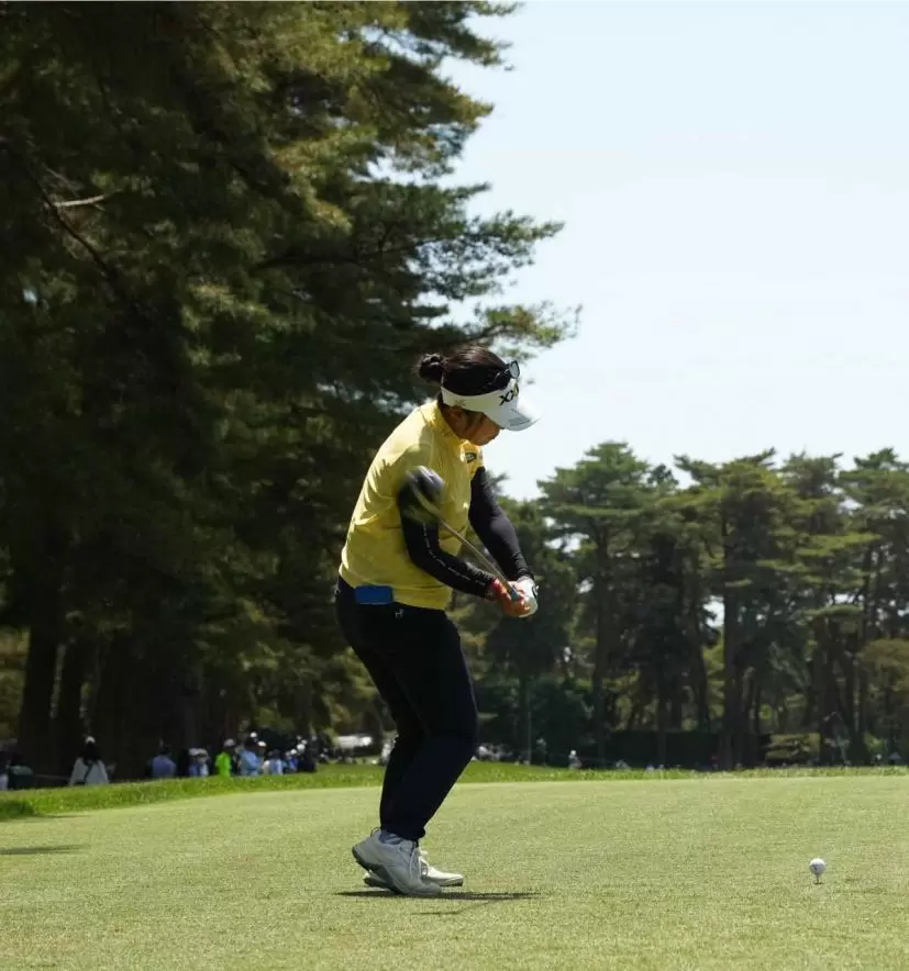 青木瀬令奈のドライバースイング