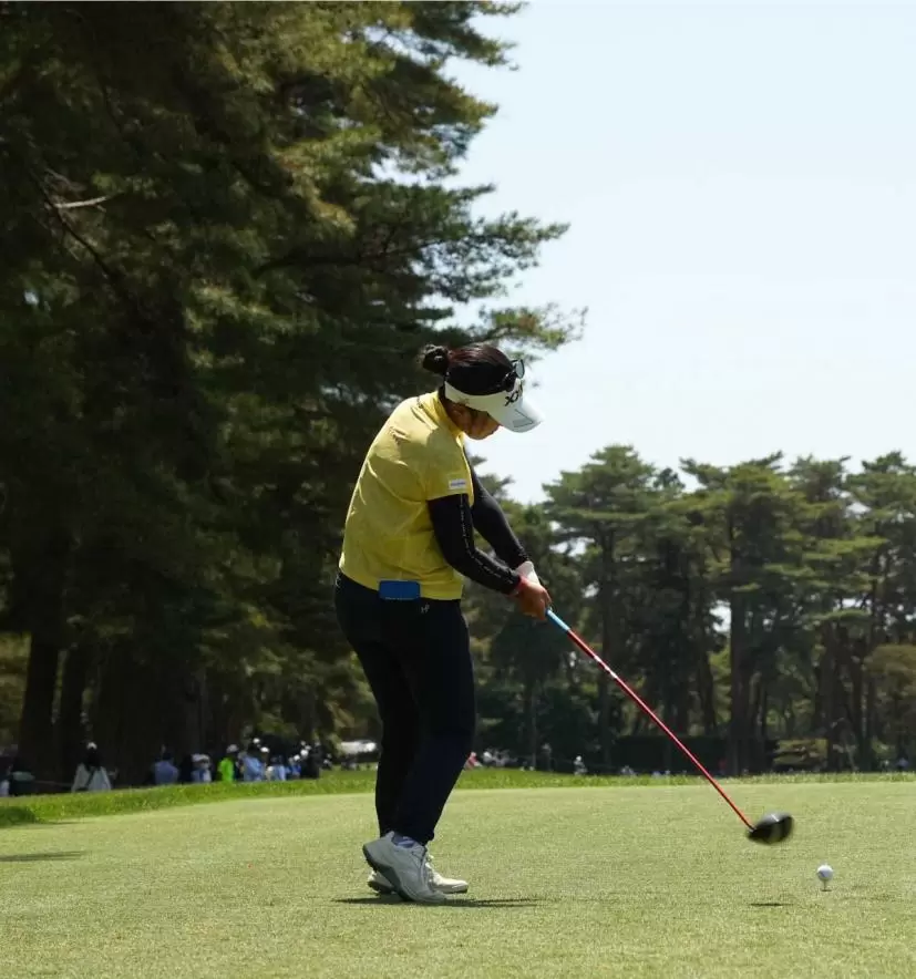 青木瀬令奈のドライバースイング