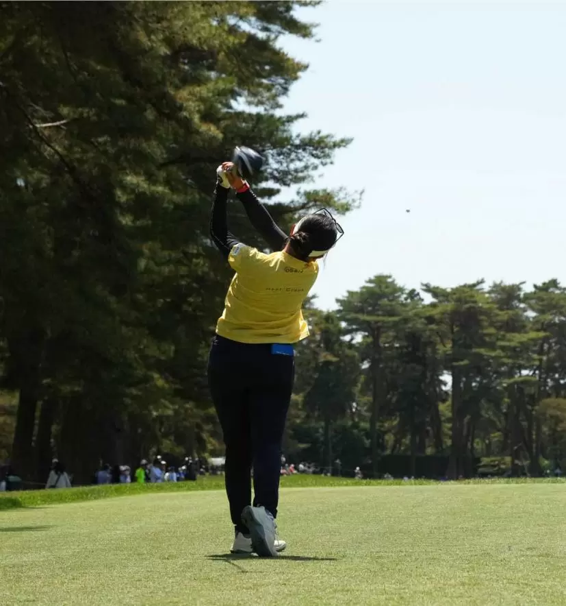 青木瀬令奈のドライバースイング