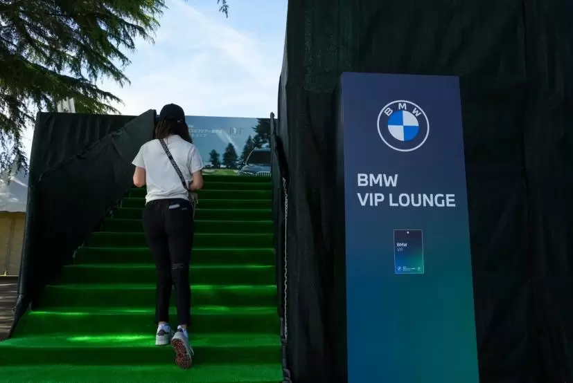 VIPラウンジ,入口