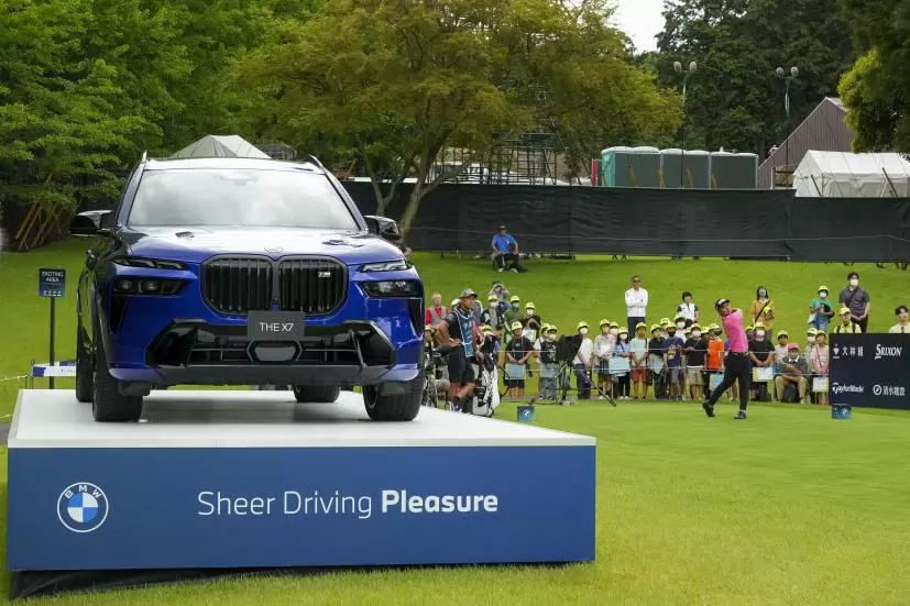 車,コース内,BMW