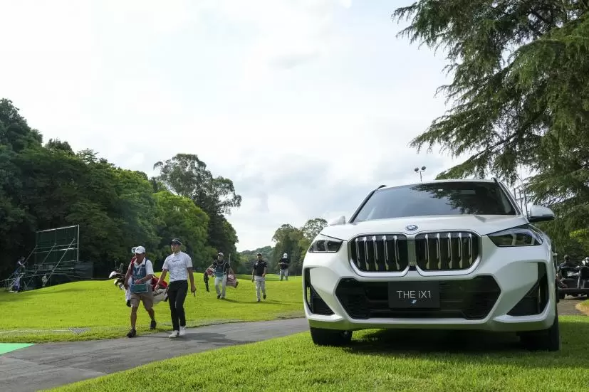 BMW,車,コース内