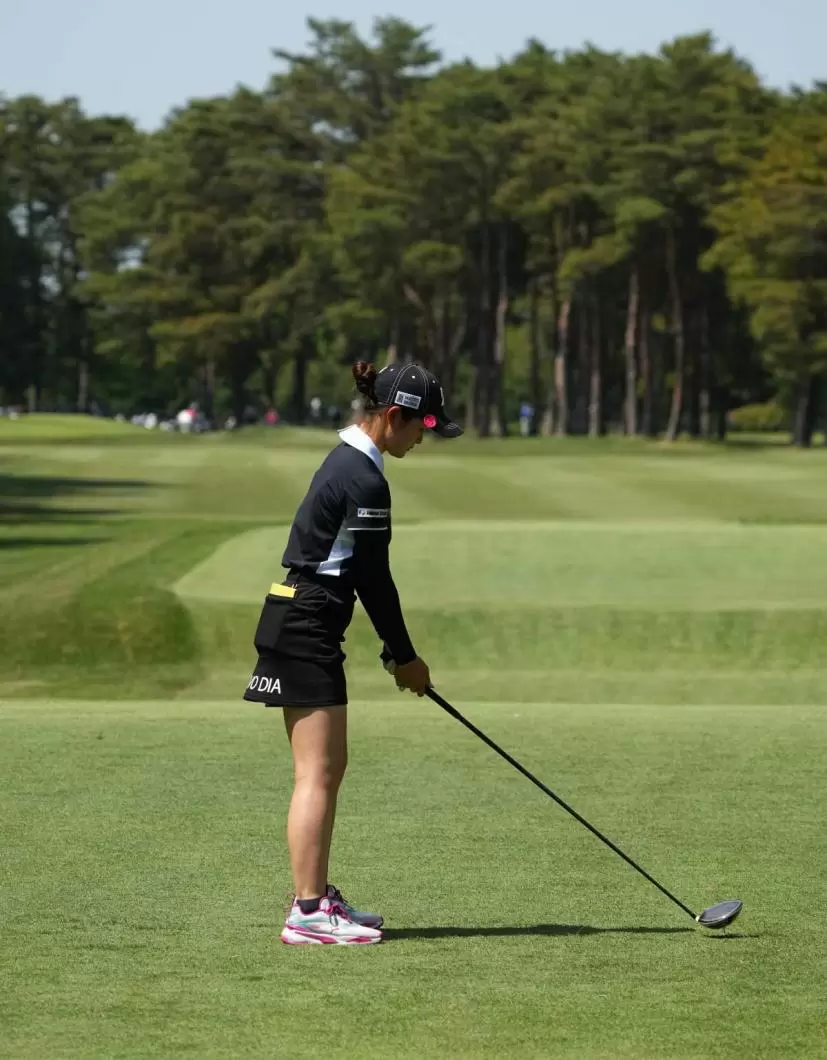 川﨑春花のドライバースイング