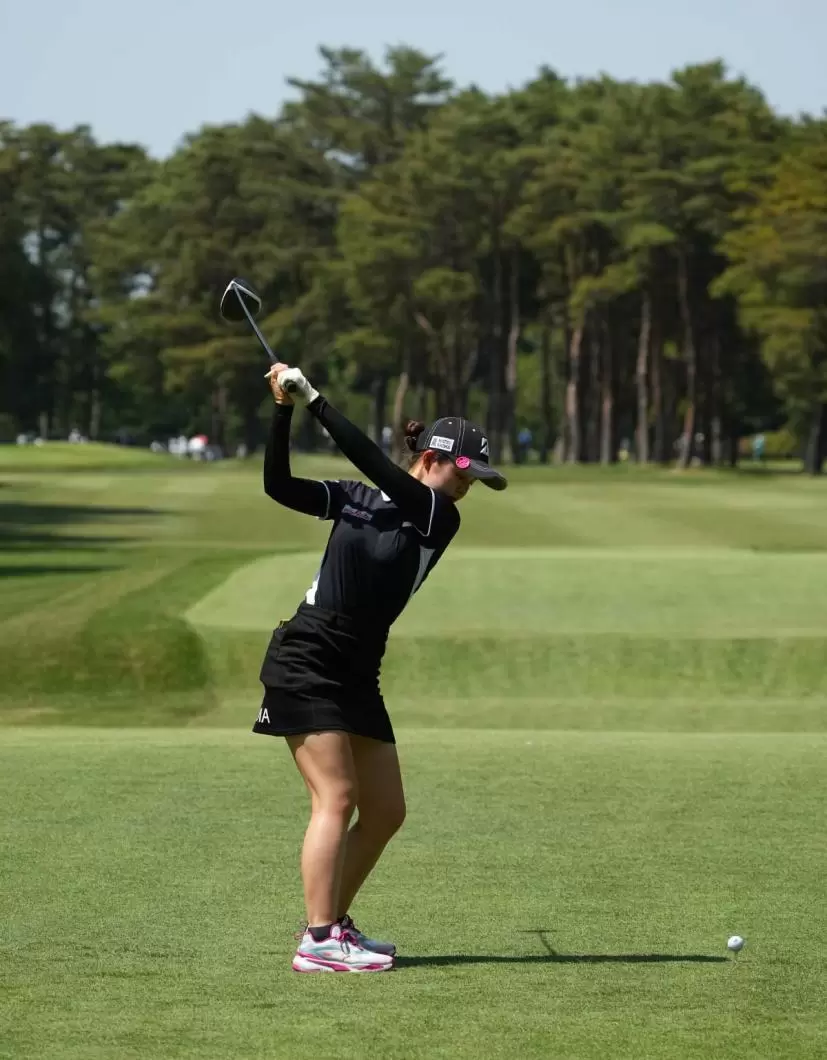 川崎春花のドライバースイング