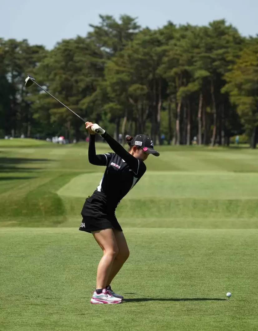 川﨑春花のドライバースイング
