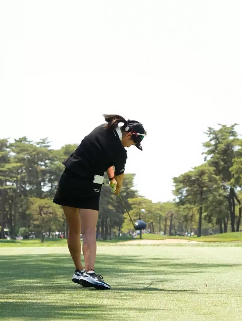 田辺ひかりのドライバースイング