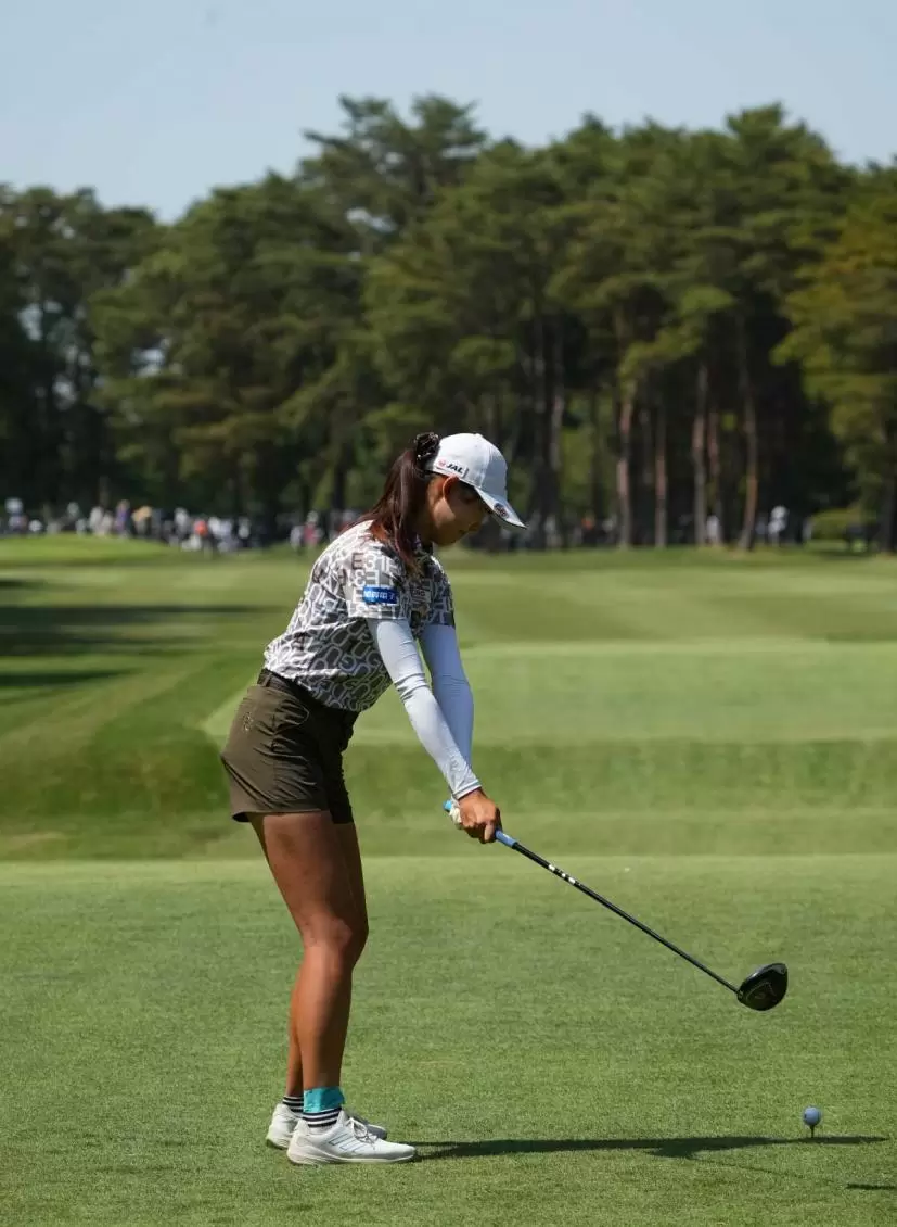 馬場咲希のドライバースイング