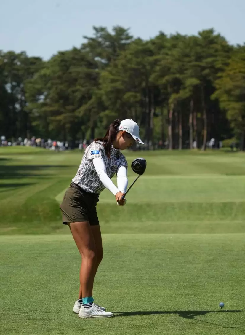 馬場咲希のドライバースイング