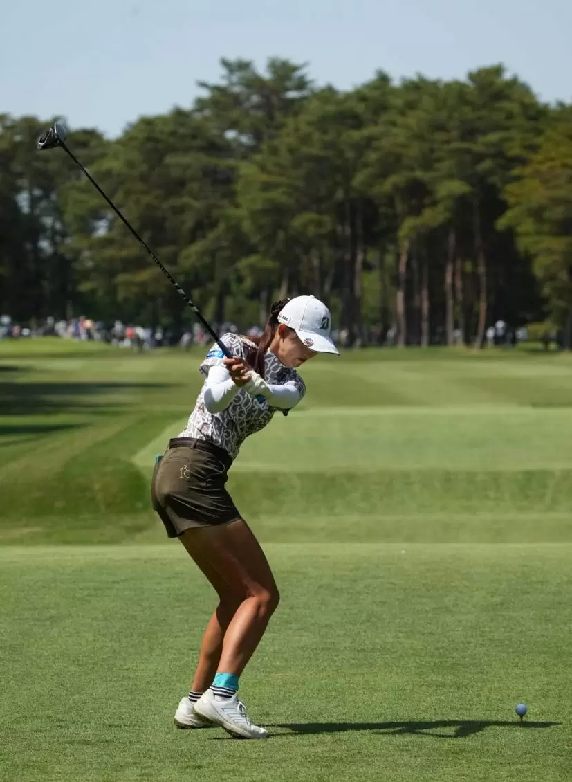 馬場咲希のドライバースイング