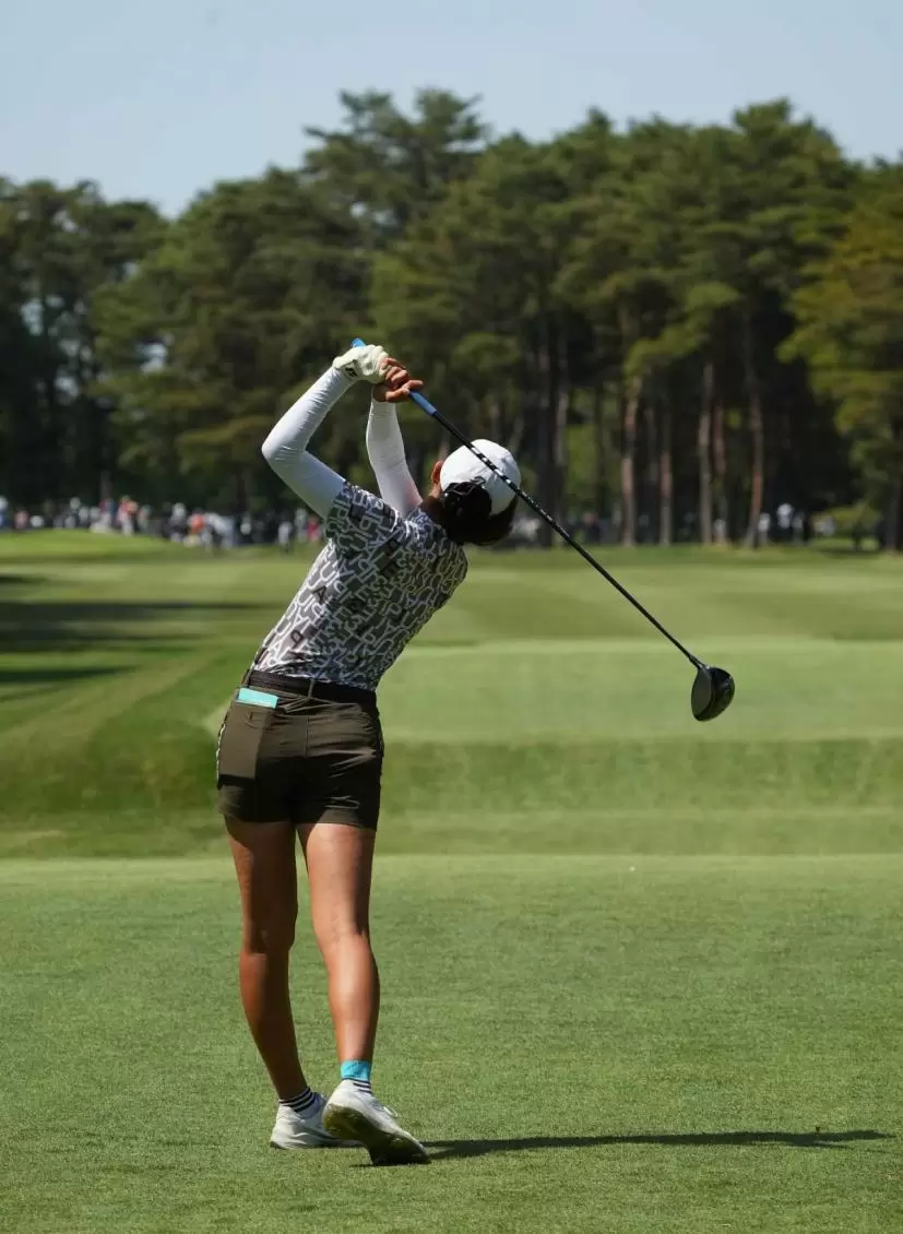 馬場咲希のドライバースイング