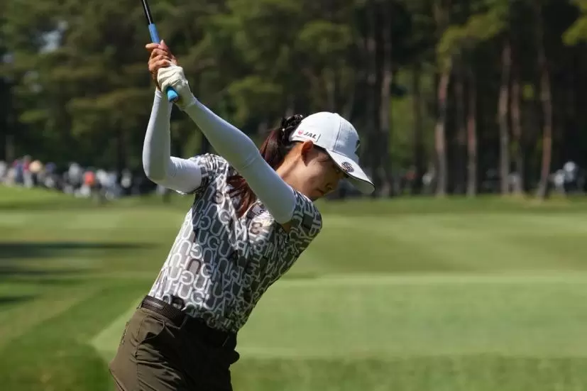 馬場咲希のドライバースイング