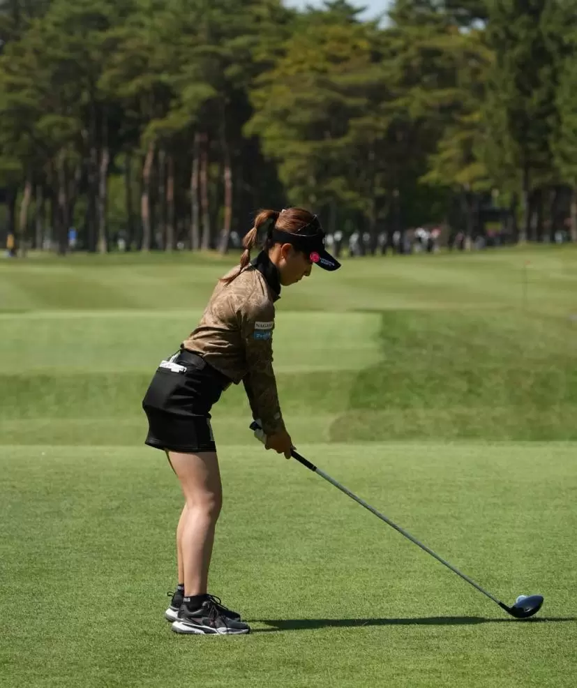 木村彩子のドライバースイング