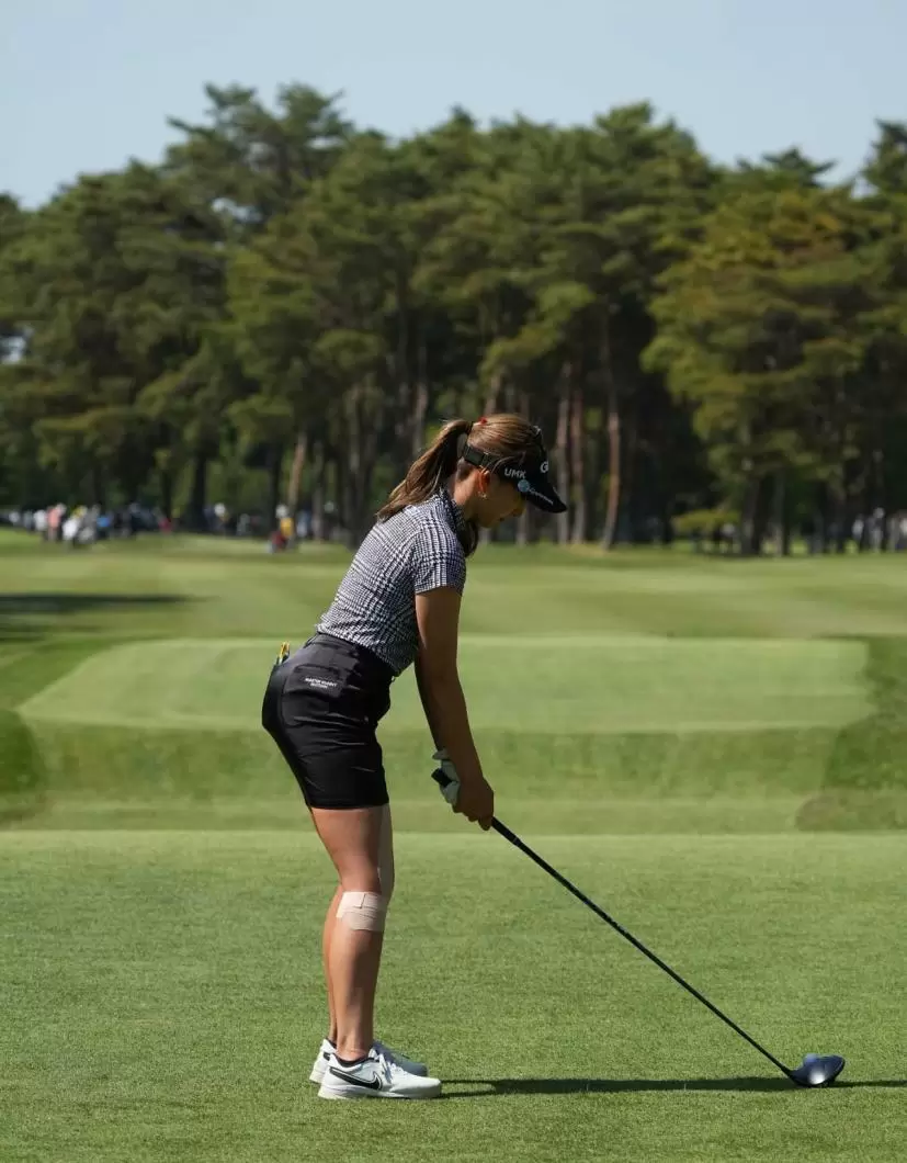 脇元華のドライバースイング