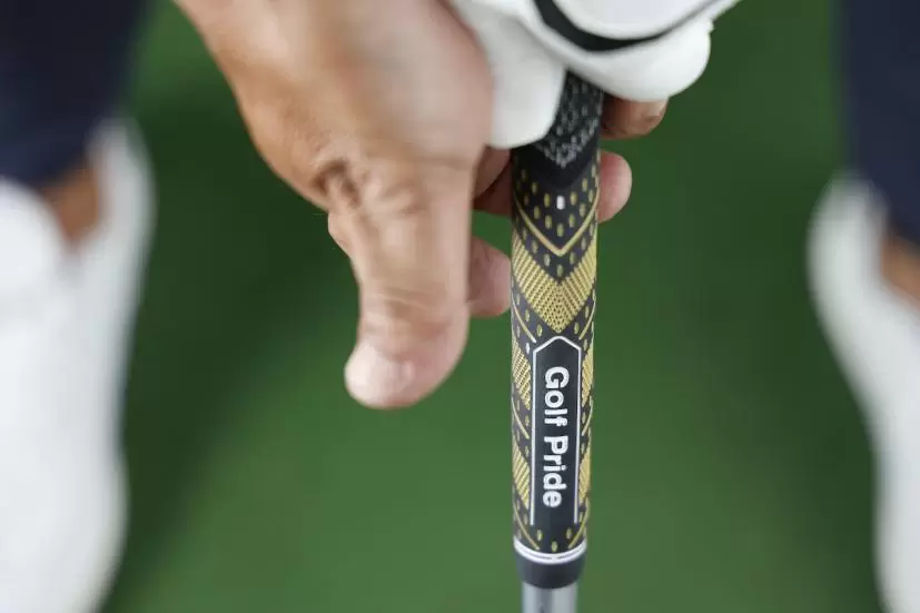 一流選手も実践しているゴルフプライドの人気グリップを選ぶ「順番」鹿又芳典が教えてくれた!