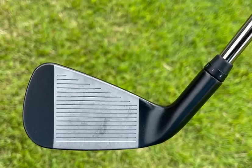 i CROSSOVER,フェース